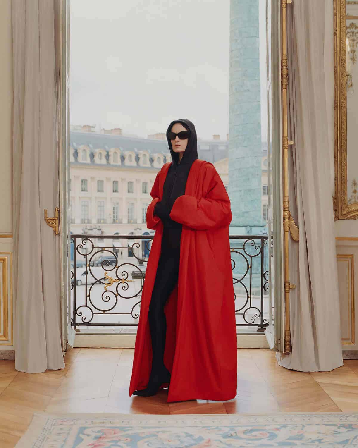 Balenciaga: Spring 2024 - 10 Magazine